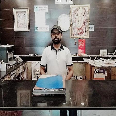 Hotel International Neelam Near New Delhi Railway Station ניו דלהי מראה חיצוני תמונה