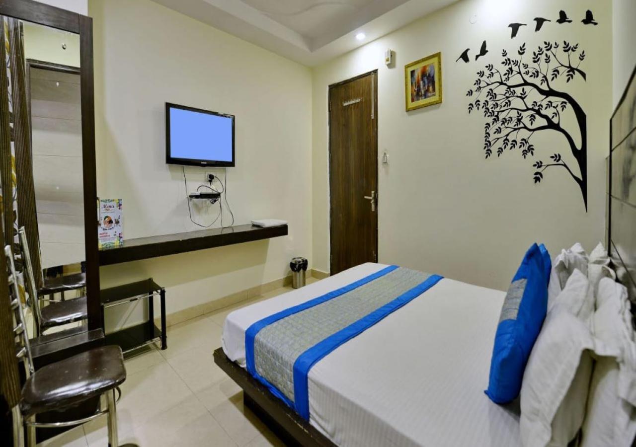 Hotel International Neelam Near New Delhi Railway Station ניו דלהי מראה חיצוני תמונה
