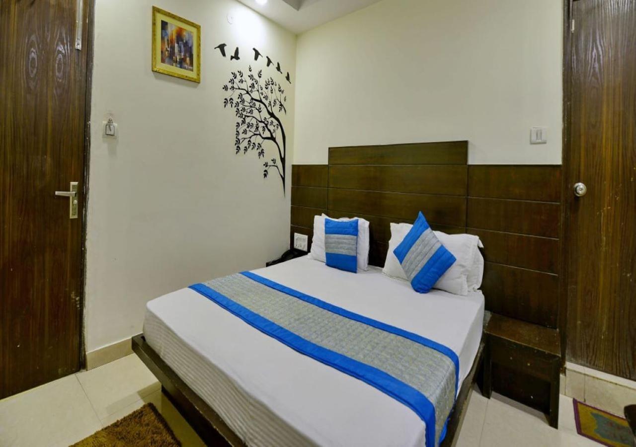 Hotel International Neelam Near New Delhi Railway Station ניו דלהי מראה חיצוני תמונה